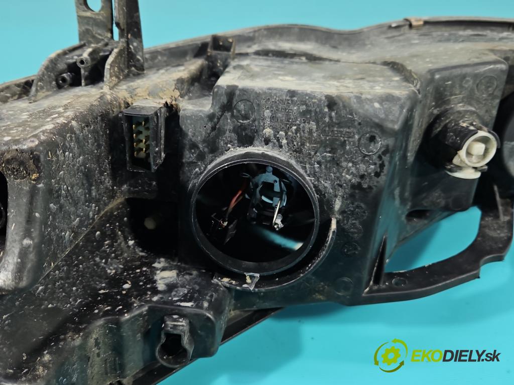 Peugeot 407 2.0 HDI 136 HP manual 100 kW 1997 cm3 5- Reflektor: pravý (Pravé)