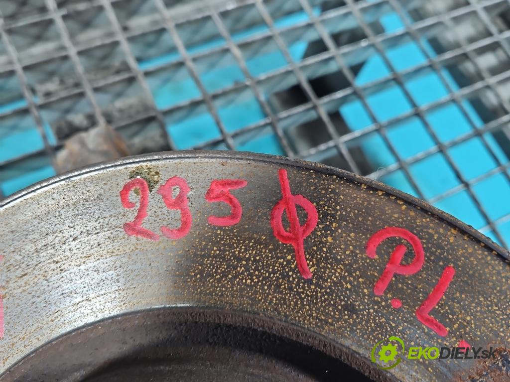 Suzuki Grand Vitara II 2005-2014 2.0 16V 140 HP manual 103 kW 1995 cm3 5- náboj ľavé (Náboje)