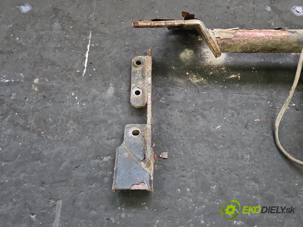 Suzuki Grand Vitara II 2005-2014 2.0 16V 140 hp manual 103 kW 1995 cm3 5- oko tažné  (Tažná zařízení)