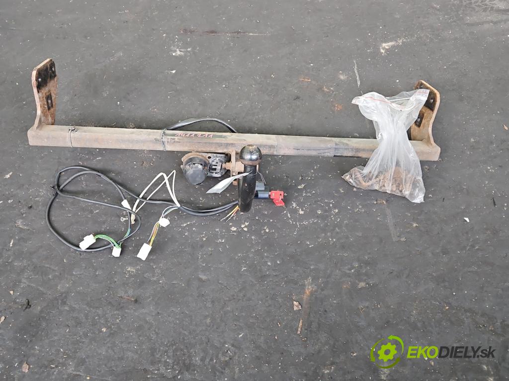 Hyundai I30 I 2007-2012 1.6 16V 122 hp manual 90 kW 1591 cm3 5- oko tažné  (Tažná zařízení)