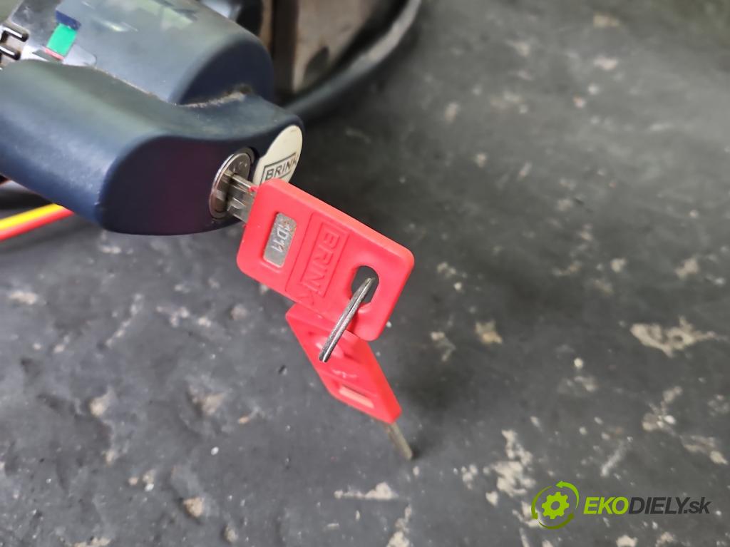 Hyundai I30 I 2007-2012 1.6 16V 122 hp manual 90 kW 1591 cm3 5- oko tažné  (Tažná zařízení)