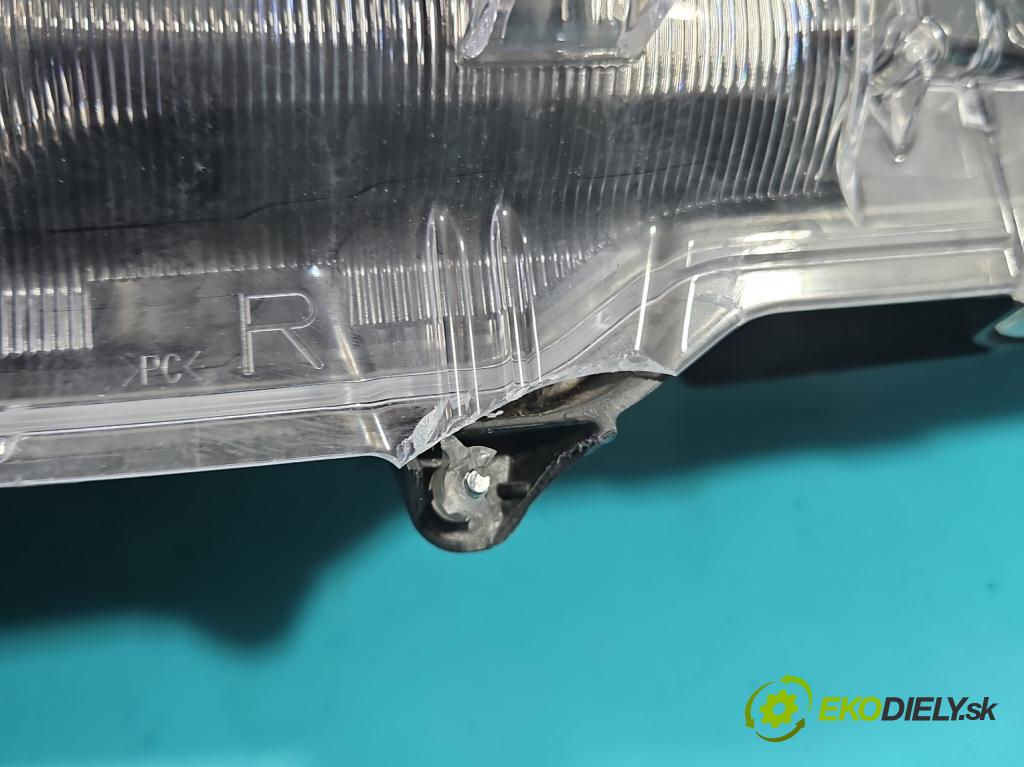 Toyota Corolla E21 2019- 1.6 16V 132  HP manual 97 kW 1598 cm3 4- Reflektor: pravý 81110-02T30 (Pravé)