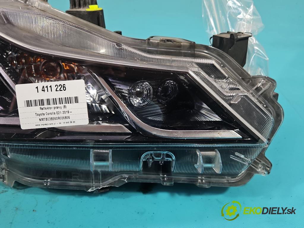 Toyota Corolla E21 2019- 1.6 16V 132  HP manual 97 kW 1598 cm3 4- Reflektor: pravý 81110-02T30 (Pravé)