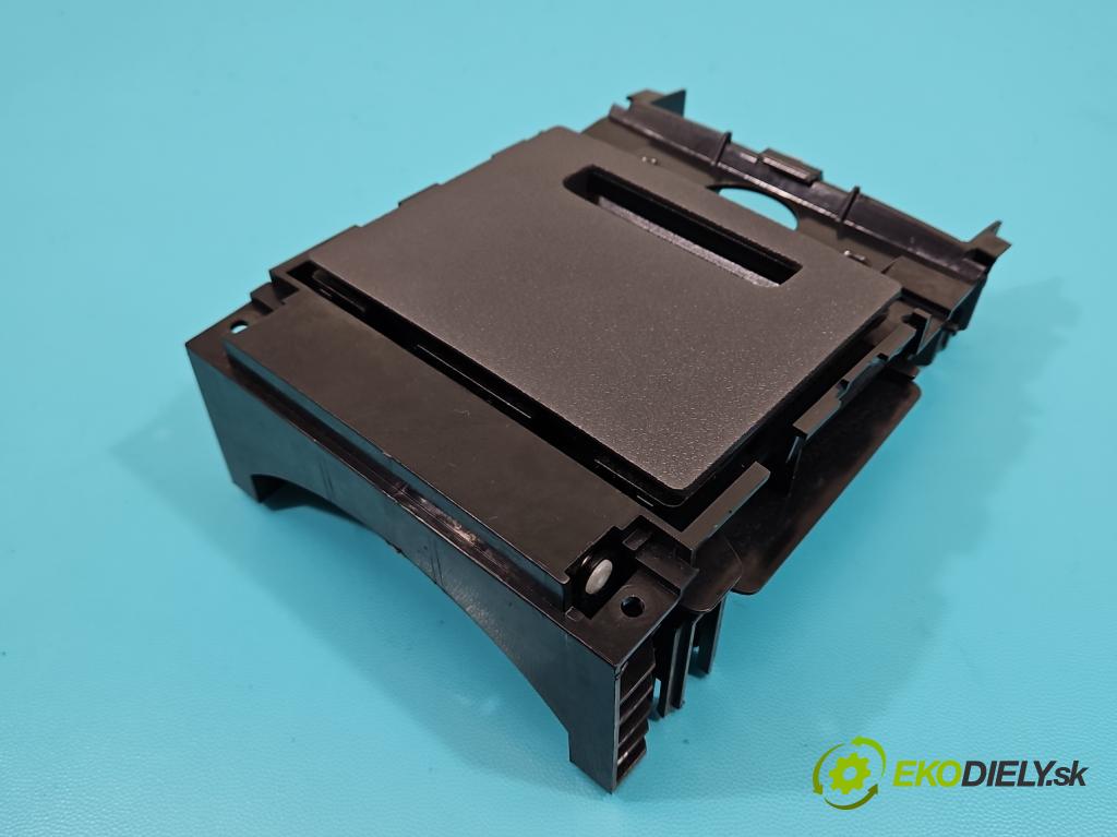 Vw Touran I 2003-2015 1.4 tsi 140 HP manual 103 kW 1390 cm3 5- Rukojeť: na nápoje: 1T0862533C (Úchyty, držiaky na nápoje)