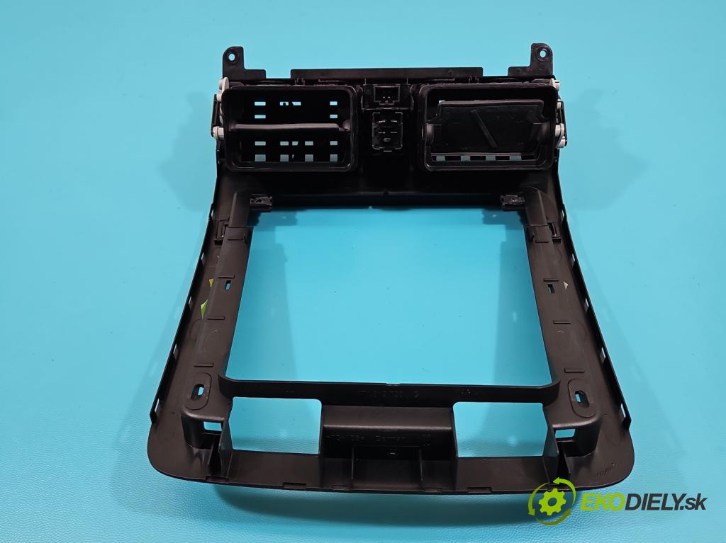 Vw Touran I 2003-2015 1.4 tsi 140 HP manual 103 kW 1390 cm3 5- Mřížka: kúrenia stredová 1T1819728G (Mriežky kúrenia (fukáre))