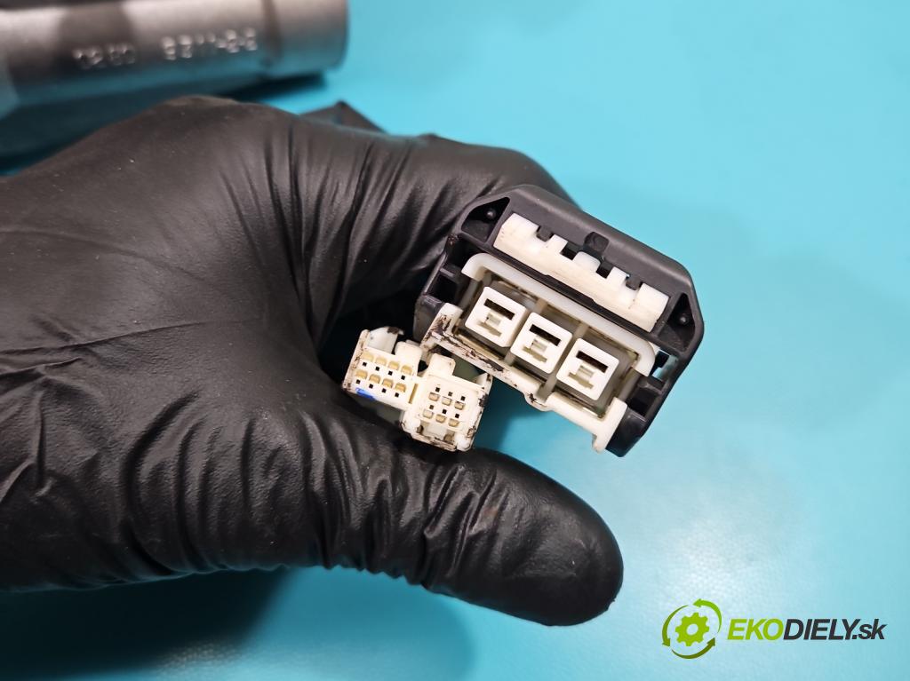 Toyota Corolla E15 2007-2014 1.4 D4D 90 HP manual 66 kW 1364 cm3 4- čerpadlo posilovač 45200-02322 (Servočerpadlo, pumpa riadenia)