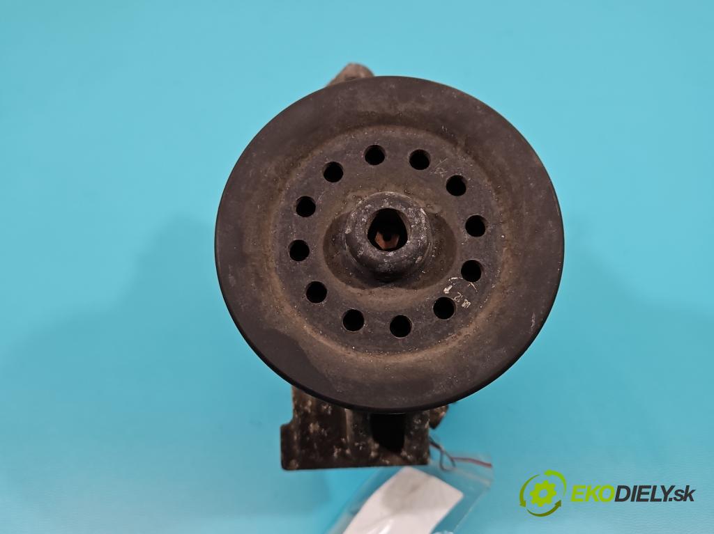 Toyota Corolla E15 2007-2014 1.4 D4D 90 HP manual 66 kW 1364 cm3 4- Kompresor: klimatizácie 447260-2333 (Kompresory klimatizácie)