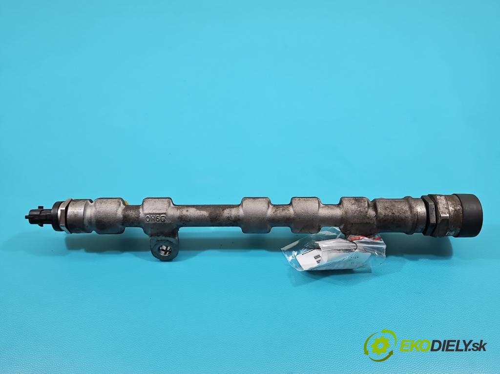 Toyota Corolla E15 2007-2014 1.4 D4D 90 HP manual 66 kW 1364 cm3 4- lišta vstrekovacia 0445214177 (Vstrekovacie lišty)
