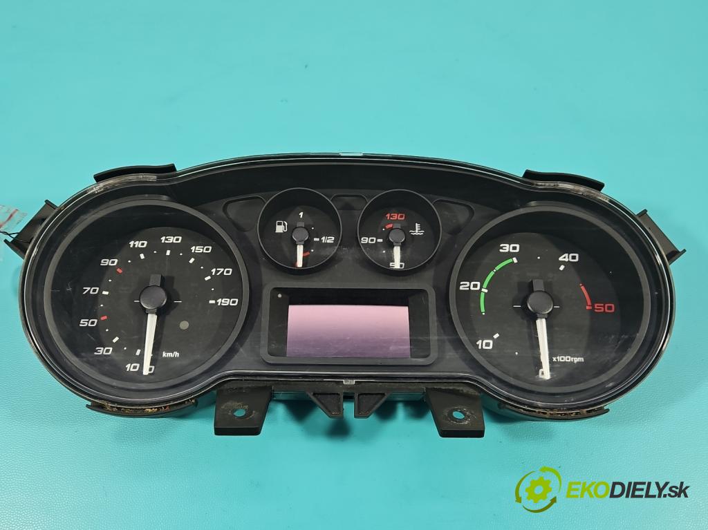 Iveco Daily V 2014- 2.3d 145 HP manual 107 kW 2287 cm3 5- prístrojovka/ budíky 5801815711 (Prístrojové dosky, displeje)
