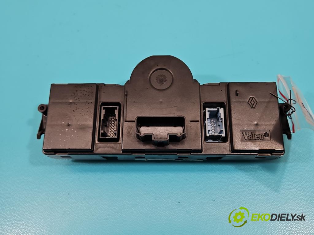 Renault Scenic II 2003-2009 1.9 dci 116 HP manual 85 kW 1870 cm3 5- panel kúrenia 8200265572