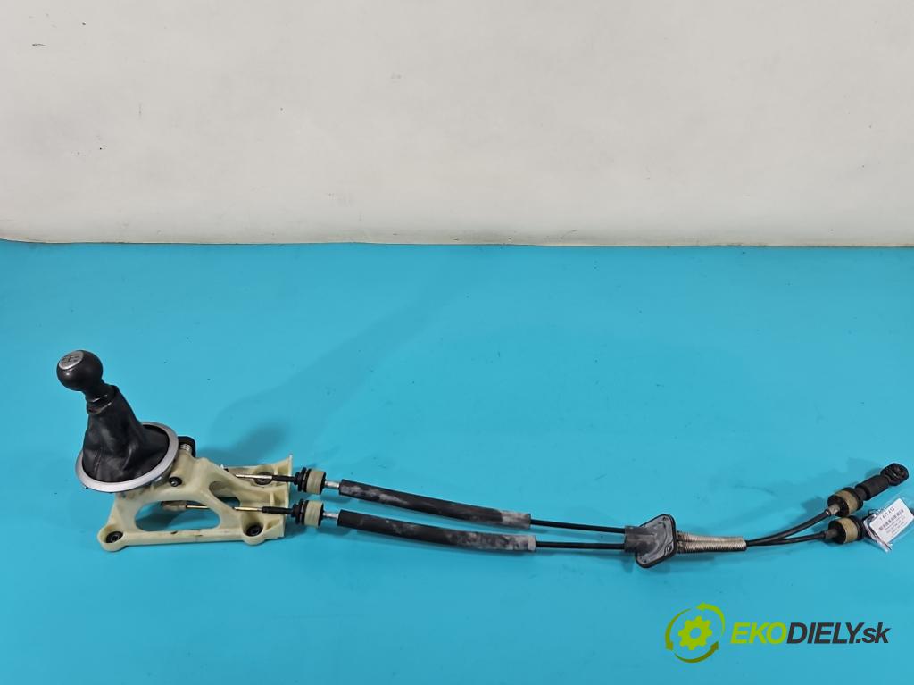 Suzuki Swift Mk6 2005-2010 1.3 16V 91 KM manual 67 kW 1328 cm3 5- Páka: Změny: stupeň,rýchlosť  (Rýchlostné páky / kulisy)