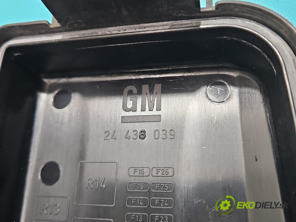 Saab 9-3 II 2002-2012 2.0 16V T 150 hp manual 110 kW 1998 cm3 4- skříňka pojistková 24438039 (Pojistkové skříňky)