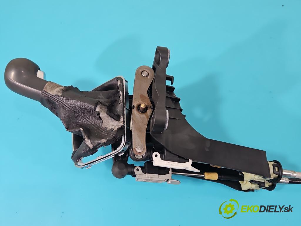 Opel Zafira B 2005-2014 1.8 16V 140 HP manual 103 kW 1796 cm3 5- Páka: Změny: stupeň,rýchlosť  (Rýchlostné páky / kulisy)