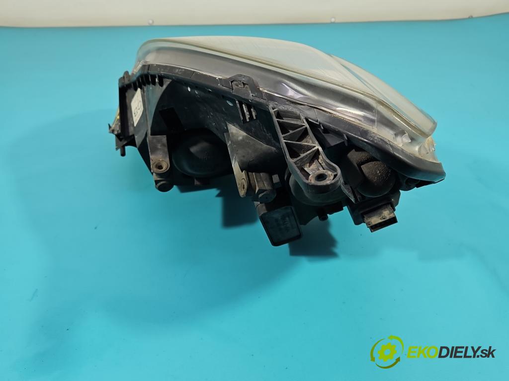 Opel Zafira B 2005-2014 1.8 16V 140 HP manual 103 kW 1796 cm3 5- Reflektor: pravý 24451053RH (Pravé)