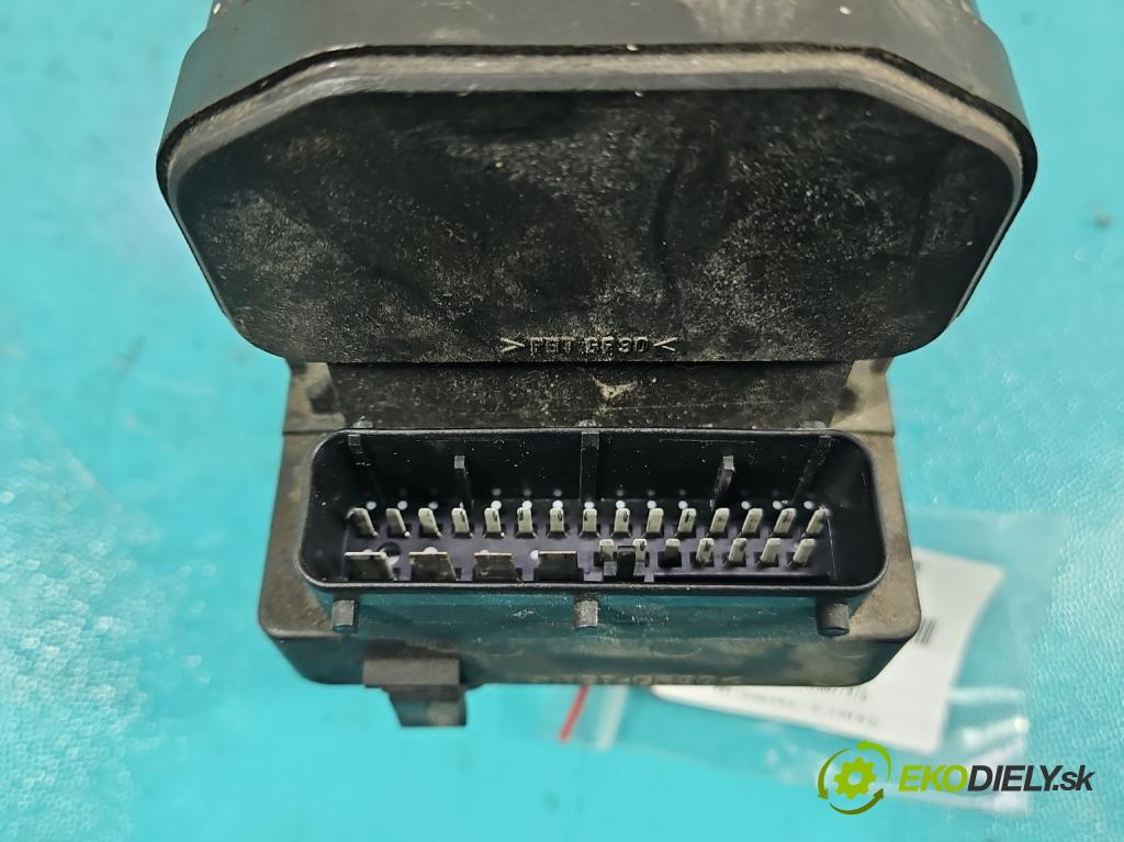 Audi A4 B5 1994-2001 1.8 20v 125 HP manual 92 kW 1781 cm3 4- čerpadlo abs 0273004281 (Pumpy ABS)