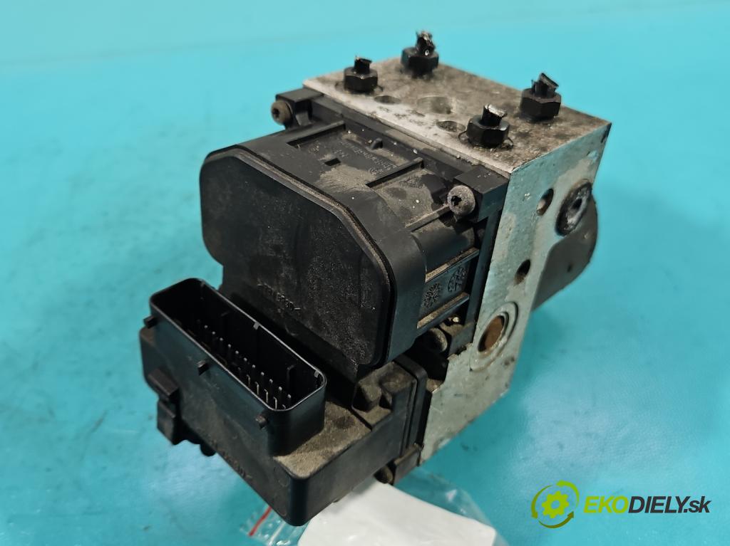 Audi A4 B5 1994-2001 1.8 20v 125 HP manual 92 kW 1781 cm3 4- čerpadlo abs 0273004281 (Pumpy ABS)