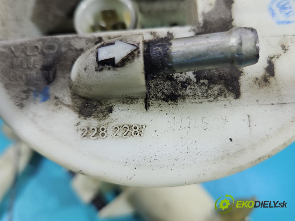 Audi A4 B5 1994-2001 1.8 20v 125 hp manual 92 kW 1781 cm3 4- čerpadlo paliva 8D0201319