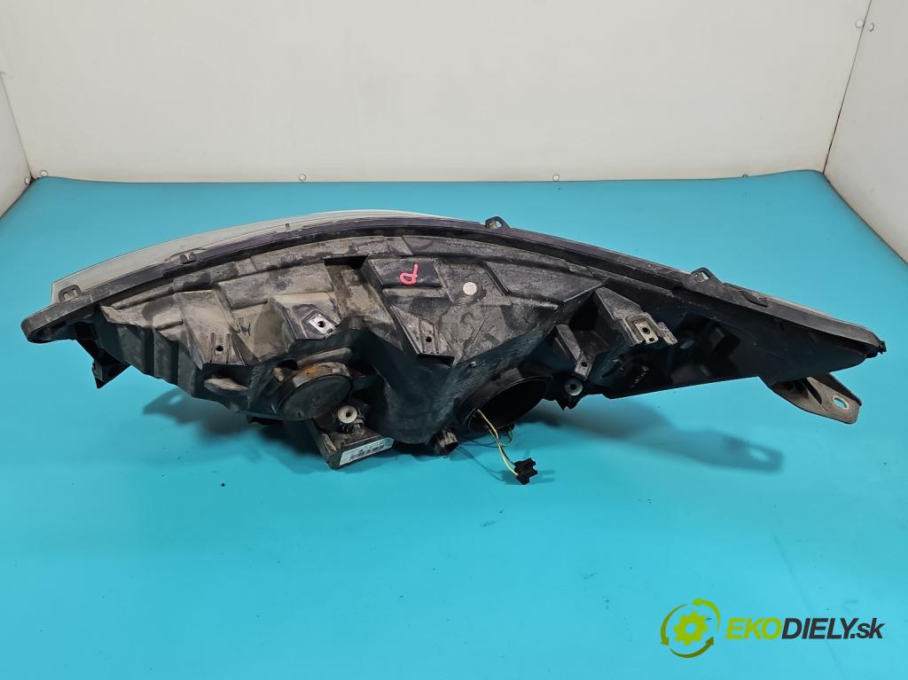 Iveco Daily V 2014- 2.3 HPI 145 HP manual 107 kW 2287 cm3 5- Reflektor: pravý 5801473749 (Pravé)