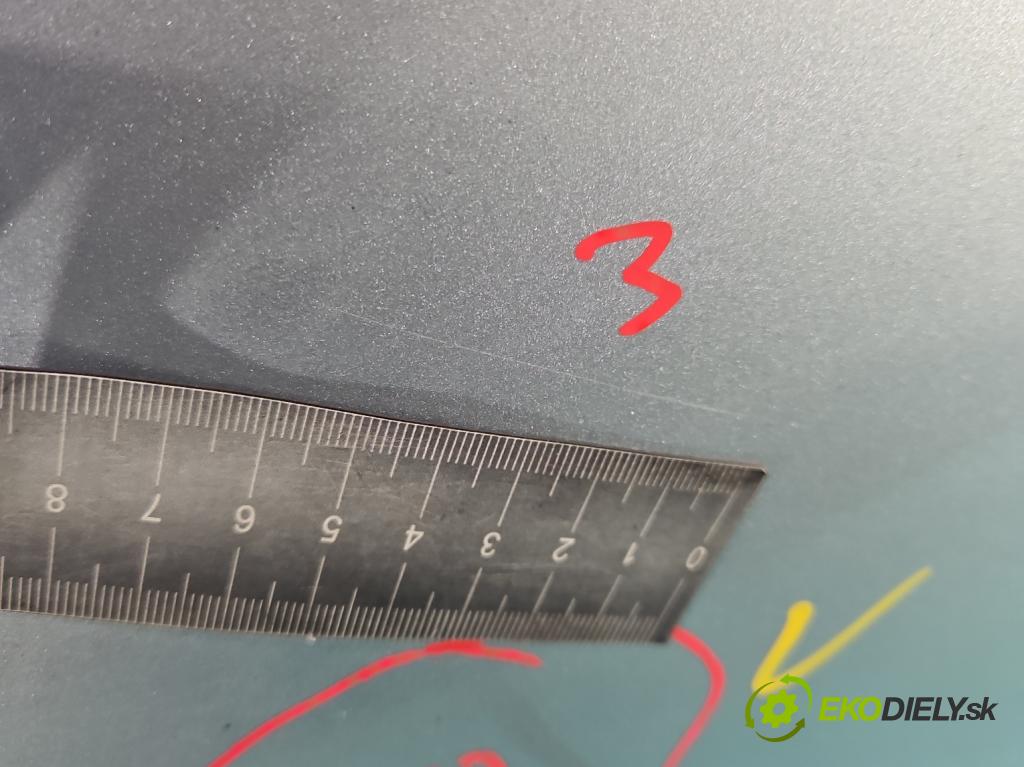 Vw Touran I 2003-2015 1.4 tsi 140 hp manual 103 kW 1390 cm3 5- zadní kufrové dveře  (Zadní kapoty)