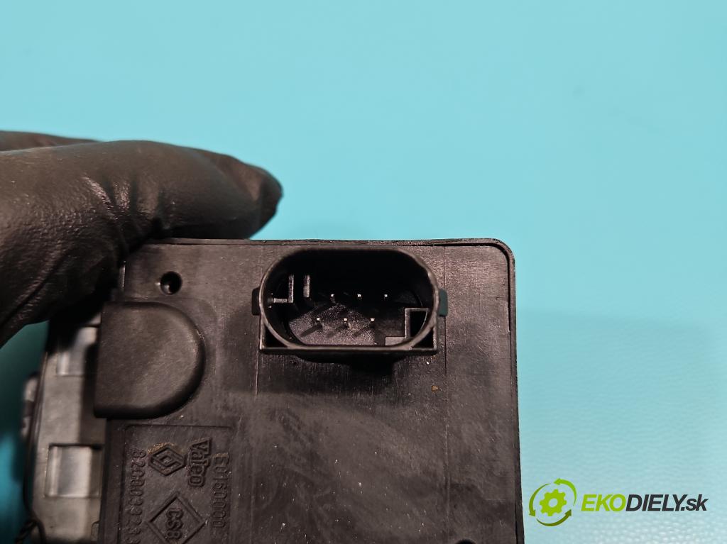 Renault Scenic II 2003-2009 1.5 dci 82 HP manual 60 kW 1461 cm3 5- Blokáda: řízení: 8200033233 (Ostatné)