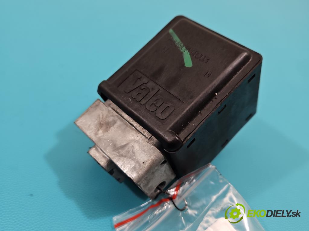 Renault Scenic II 2003-2009 1.5 dci 82 HP manual 60 kW 1461 cm3 5- Blokáda: řízení: 8200033233 (Ostatné)