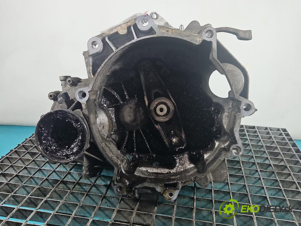 Vw Polo IV 9N 2001-2009 1.2 6V 54 HP manual 40 kW 1198 cm3 5- prevodovka stupeň,rýchlosť manual JHN