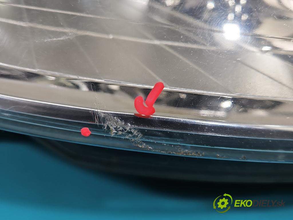 Citroen C4 I 2004-2011 1.6 16V 109 HP manual 80 kW 1587 cm3 5- Reflektor: pravý 9646894280 (Pravé)