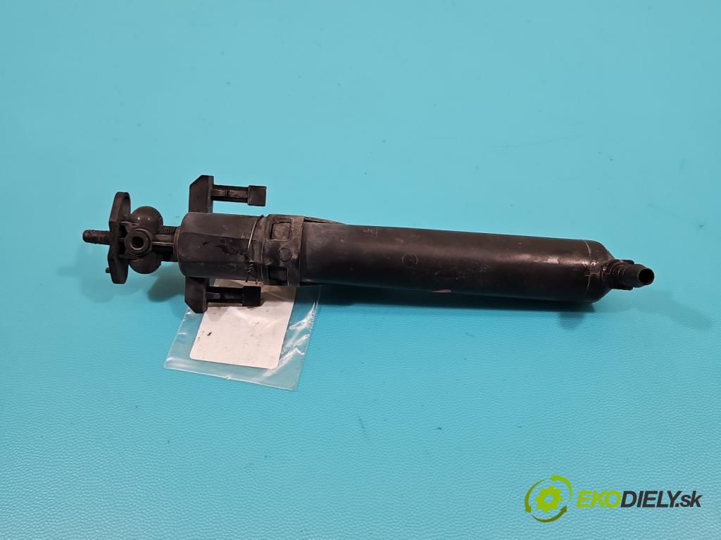 Citroen C4 I 2004-2011 1.6 16V 109 HP manual 80 kW 1587 cm3 5- ostrekovač reflektor: ľavý 89028244 (Motorček ostrekovačov)