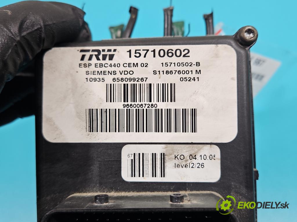 Peugeot 407 2.0 HDI 136 HP manual 100 kW 1997 cm3 5- čerpadlo abs 15710602 (Pumpy ABS)