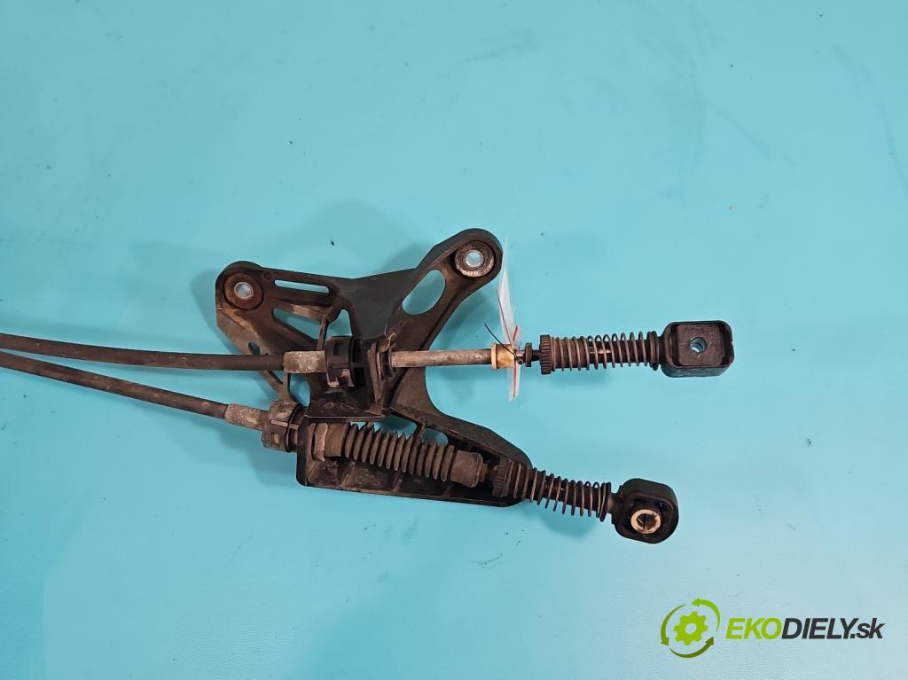 Vw Touran I 2003-2015 1.4 tsi 140 HP manual 103 kW 1390 cm3 5- Páka: Změny: stupeň,rýchlosť 1T0711049BG (Rýchlostná páka (kulisa))