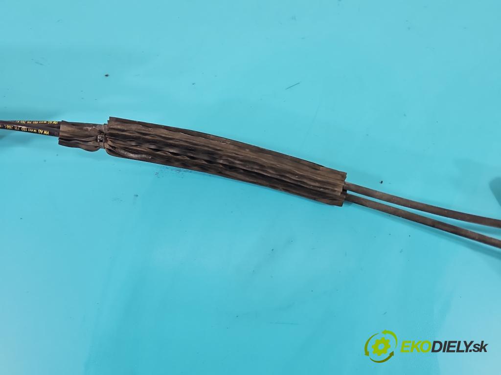 Vw Touran I 2003-2015 1.4 tsi 140 HP manual 103 kW 1390 cm3 5- Páka: Změny: stupeň,rýchlosť 1T0711049BG (Rýchlostná páka (kulisa))