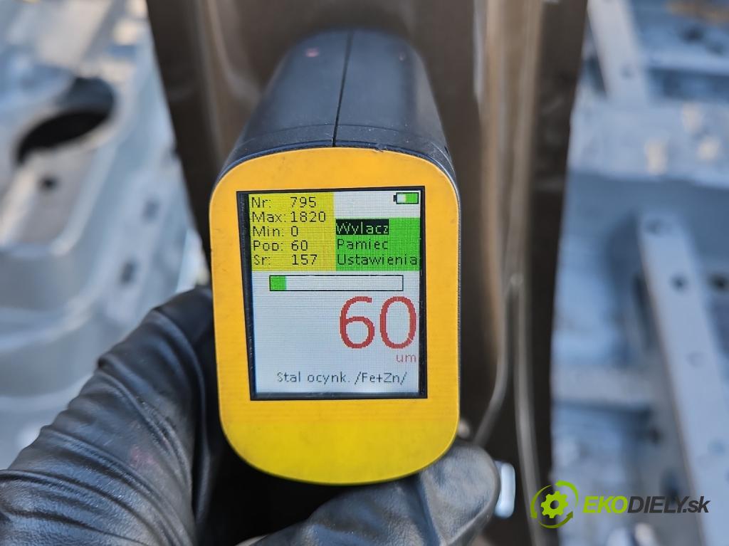 Renault Megane IV 2016-2024 1.2 Tce 132 hp manual 97 kW 1197 cm3 5- práh pravý  (Ostatní)