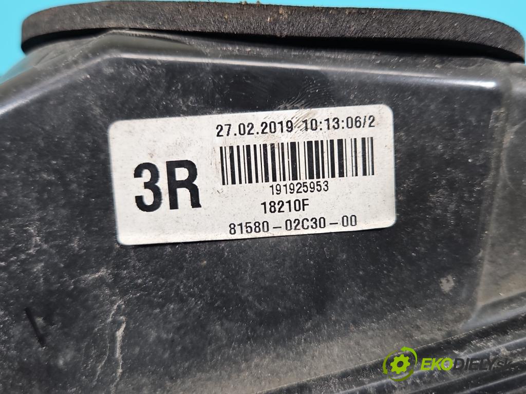 Toyota Corolla E21 2019- 1.6 16V 132  HP manual 97 kW 1598 cm3 4- svetlo / reflektor zadné pravé 81580-02C30-00 (Kľučka dverí ostatné)