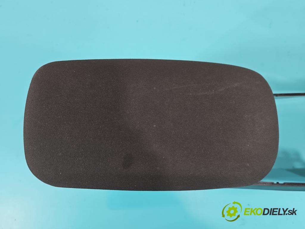 Toyota Corolla E21 2019- 1.6 16V 132  HP manual 97 kW 1598 cm3 4- operadlo 304680U (Lakťové opierky)