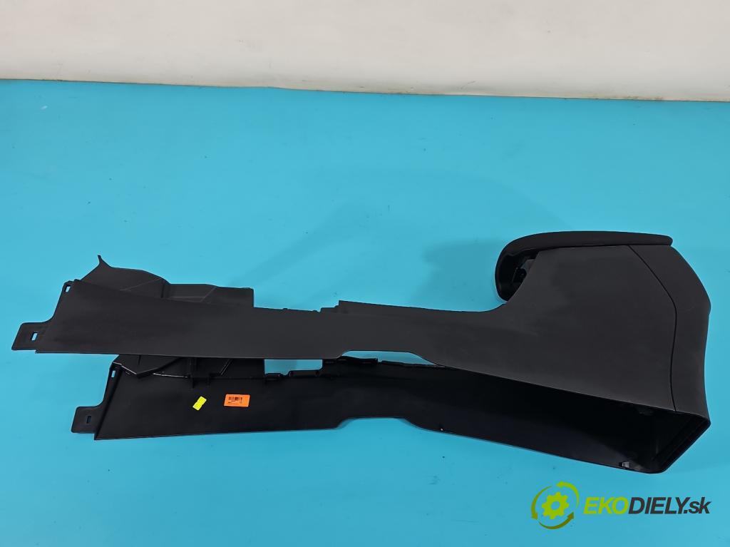 Toyota Corolla E21 2019- 1.6 16V 132  HP manual 97 kW 1598 cm3 4- operadlo 304680U (Lakťové opierky)