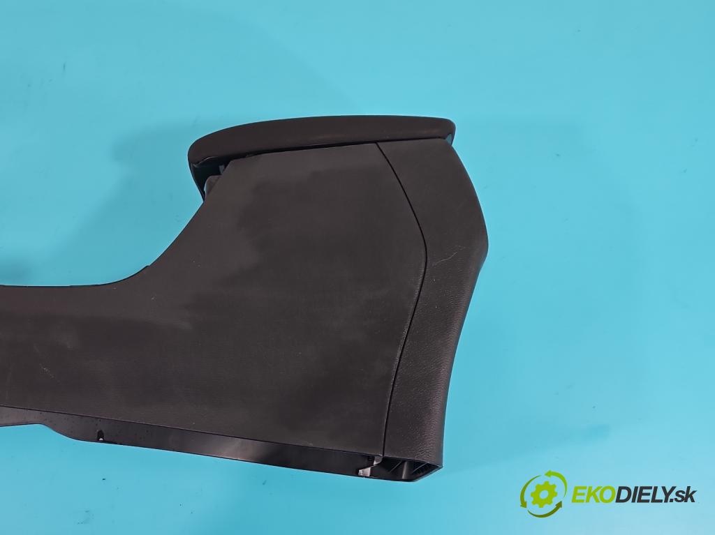 Toyota Corolla E21 2019- 1.6 16V 132  HP manual 97 kW 1598 cm3 4- operadlo 304680U (Lakťové opierky)