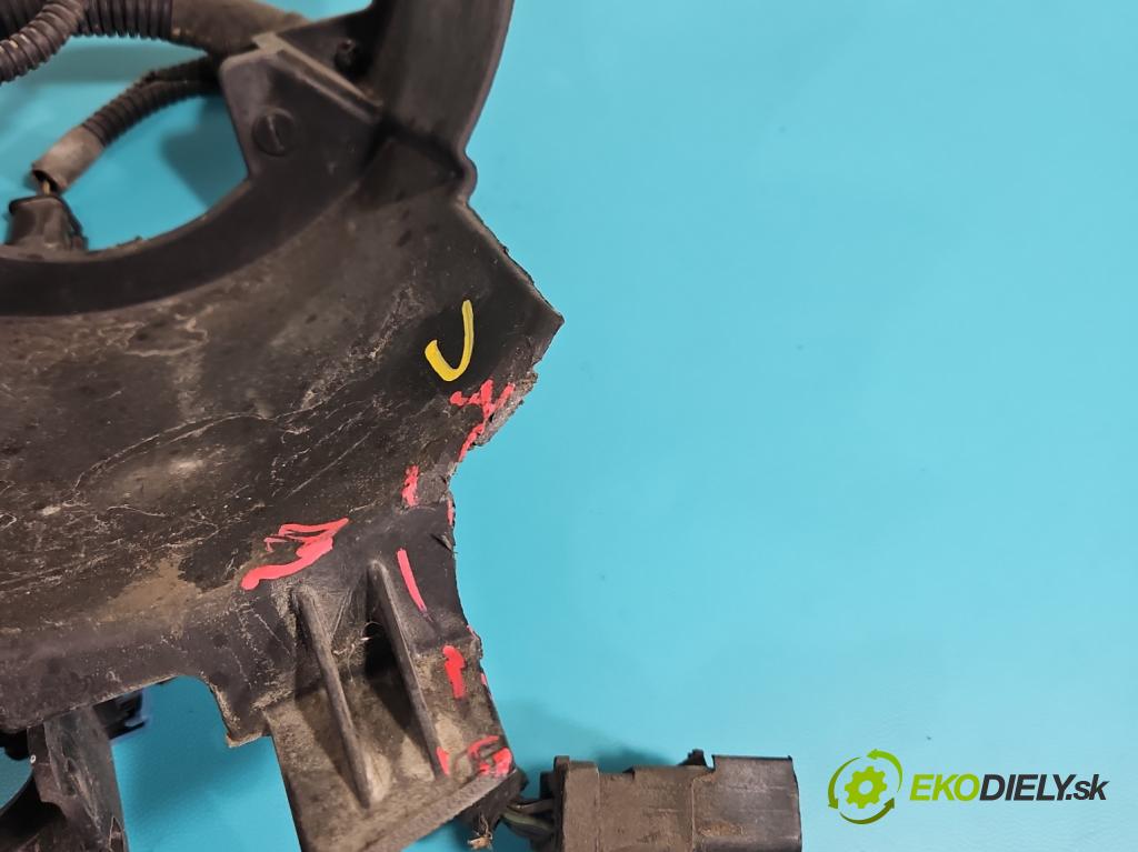 Jeep Cherokee KJ 2001-2008 3.7 V6 204 hp automatic 150 kW 3700 cm3 5- stěna přední  (Výztuhy přední)