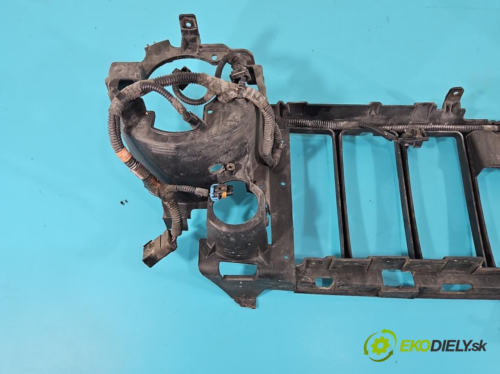 Jeep Cherokee KJ 2001-2008 3.7 V6 204 hp automatic 150 kW 3700 cm3 5- stěna přední  (Výztuhy přední)