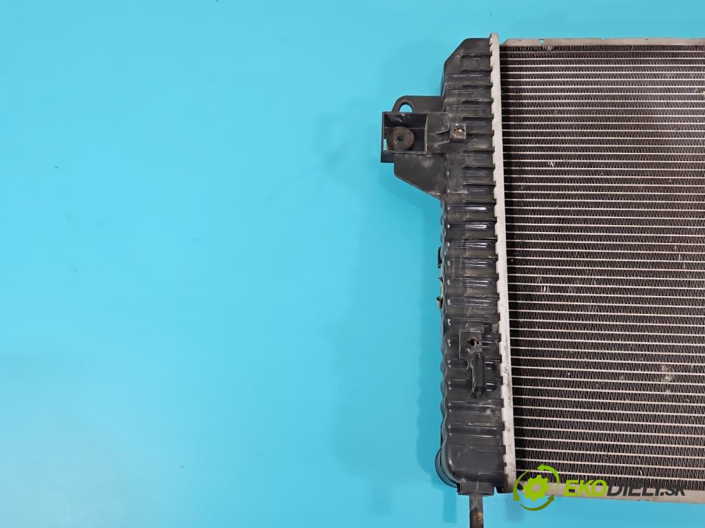 Jeep Cherokee KJ 2001-2008 3.7 V6 204 hp automatic 150 kW 3700 cm3 5- Chladič vody  (Chladiče vody)
