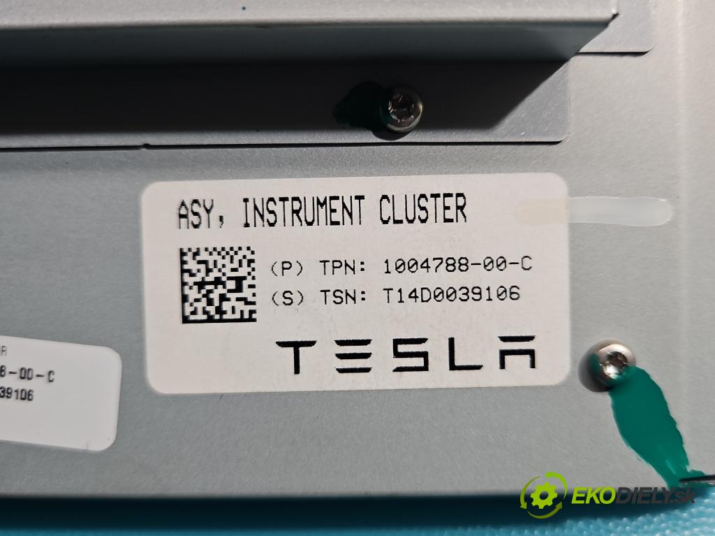 Tesla Model S 0.0b: 367hp automatic 270 kW  5- prístrojovka/ budíky 1004788-00-C (Prístrojové dosky, displeje)