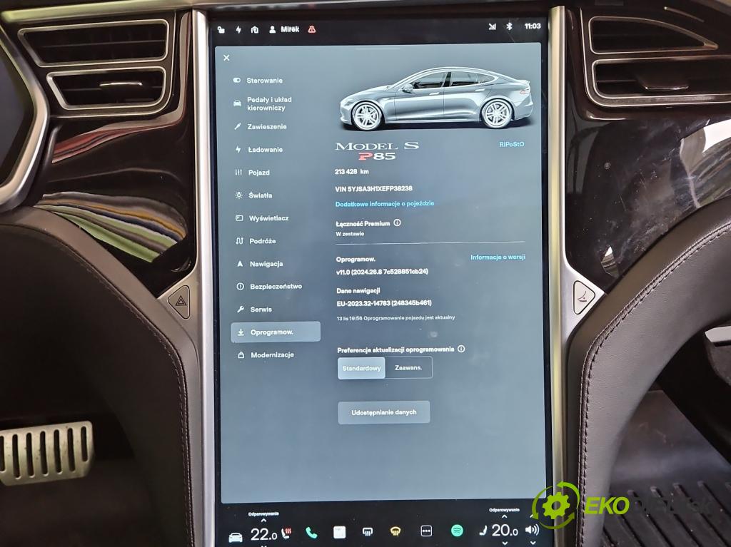 Tesla Model S 0.0b: 367hp automatic 270 kW  5- Zobrazit: 1004777-16-J (Prístrojové dosky, displeje)