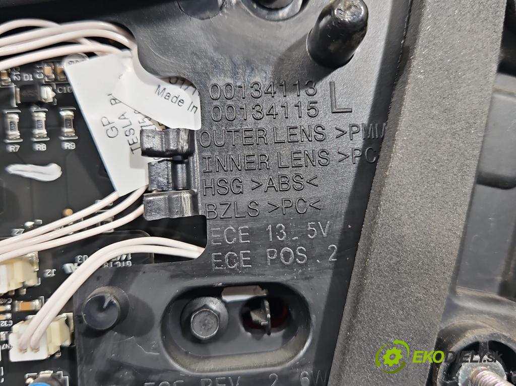 Tesla Model S 0.0b: 367hp automatic 270 kW  5- světlo zadní levé 6005925 (Ostatné)