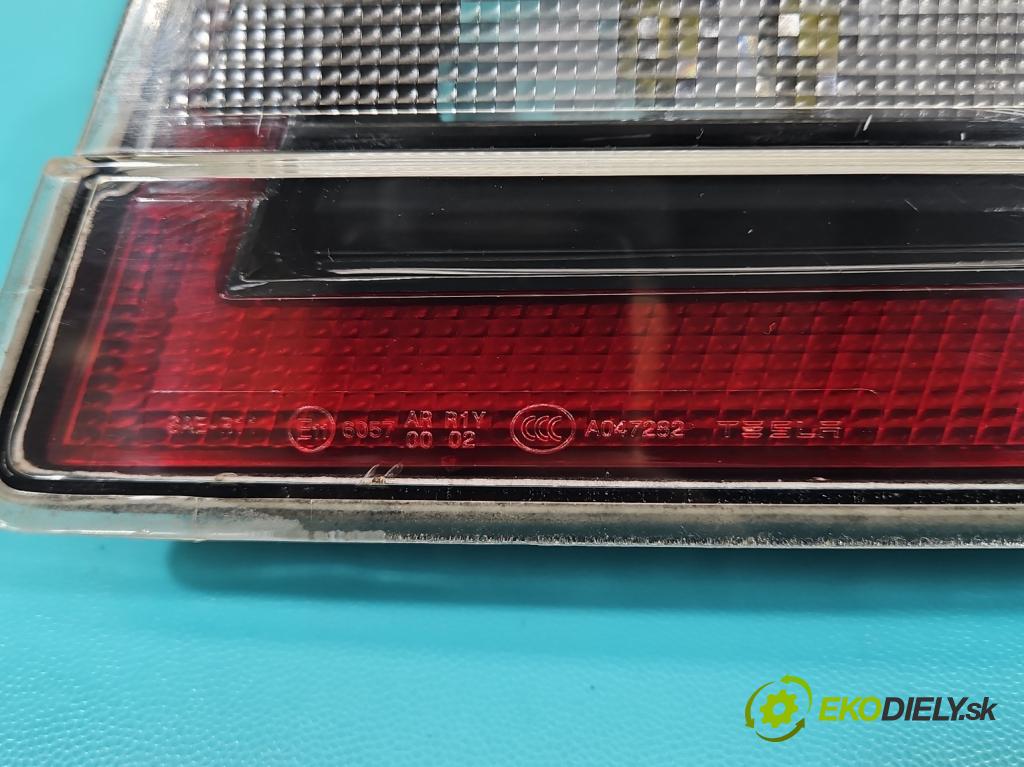 Tesla Model S 0.0b: 367hp automatic 270 kW  5- svetlo / reflektor zadné pravé 6005924-00-D (Kľučka dverí ostatné)