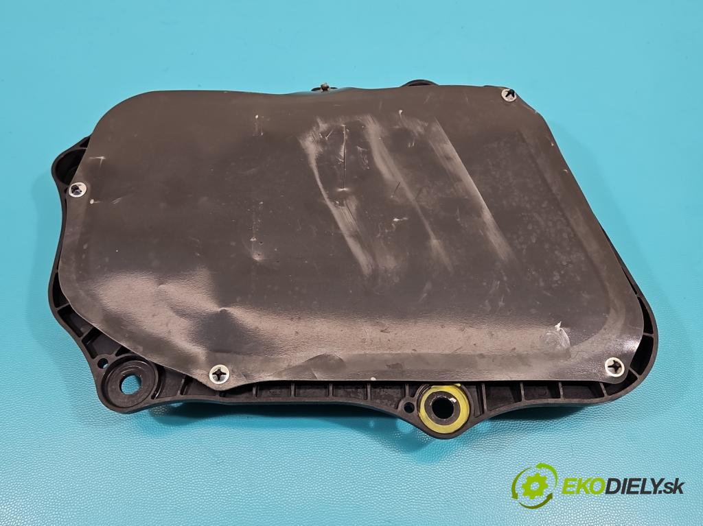 Tesla Model S 0.0b: 367hp automatic 270 kW 5- rukoväť predné ľavé mimo: (Vonkajšie predné ľavé)