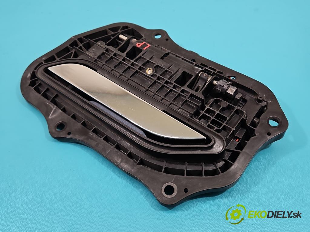 Tesla Model S 0.0b: 367hp automatic 270 kW 5- rukoväť predné ľavé mimo: (Vonkajšie predné ľavé)