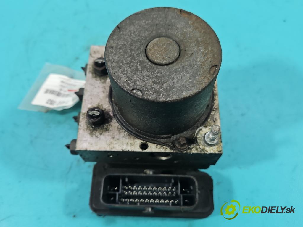 Iveco Daily V 2014- 2.3 HPI 145 HP manual 107 kW 2287 cm3 5- čerpadlo abs 10R-0312829 (Pumpy ABS)