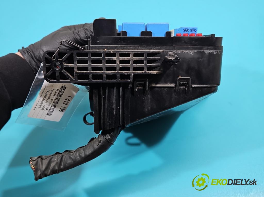 Hyundai I30 I 2007-2012 1.4 16V (G4FA) 109 hp manual 80 kW 1396 cm3 5- skříňka pojistková 91951-0Q000 (Pojistkové skříňky)