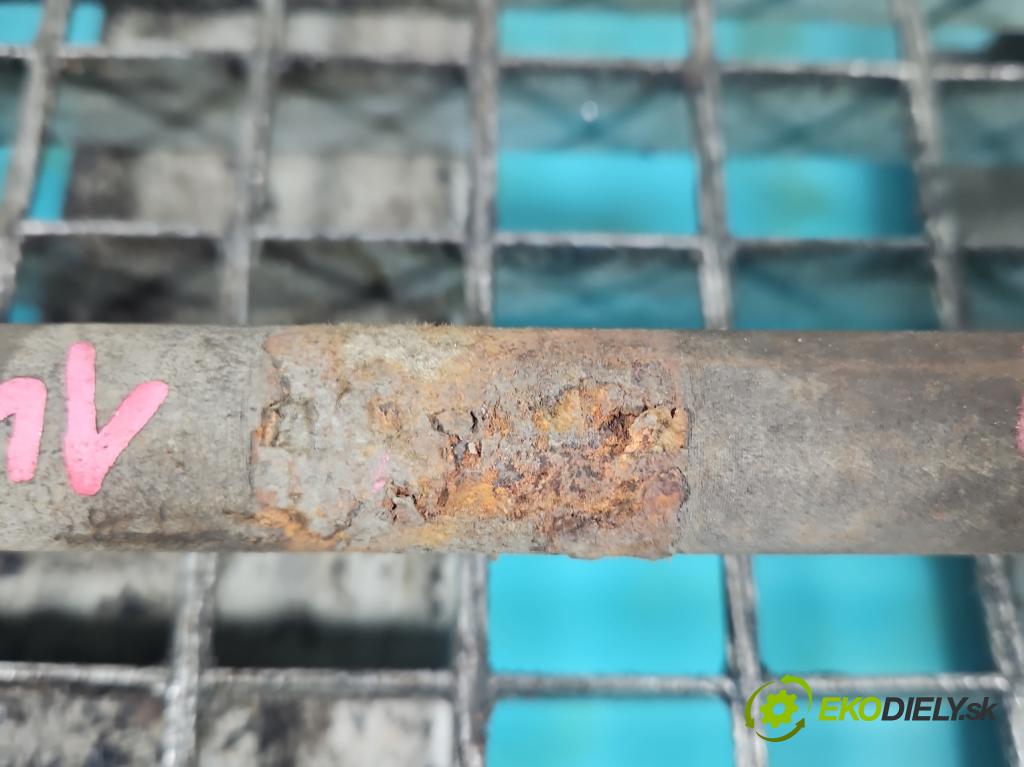 Hyundai I30 I 2007-2012 1.4 16V (G4FA) 109 HP manual 80 kW 1396 cm3 5- poloos predné ľavé