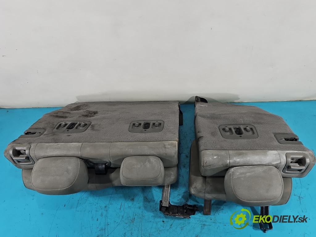 Jeep Cherokee KJ 2001-2008 3.7 V6 204 HP automatic 150 kW 3700 cm3 5- Pohovka: zadné  (Sedačky, sedadlá)