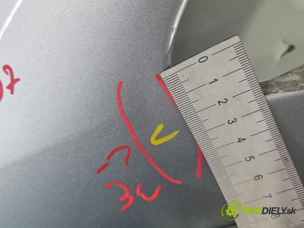 Vw Touran I 2003-2015 1.4 tsi 140 hp manual 103 kW 1390 cm3 5- blatnik přední levý  (Predné ľavé)